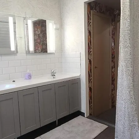 Privatunterkunft Kortteer Pinkki Huone