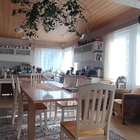 Kortteer Pinkki Huone * Rauma