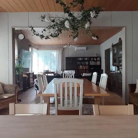 Kortteer Pinkki Huone Проживание в семье